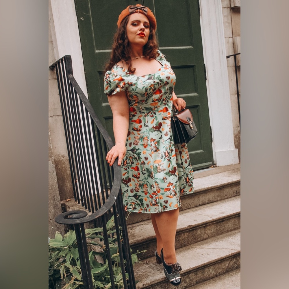 Dolly & Dotty 1950s Green Forest Mushroom Print Claudia Swing Dress, UK 12/US 8 - Picture 8 of 11